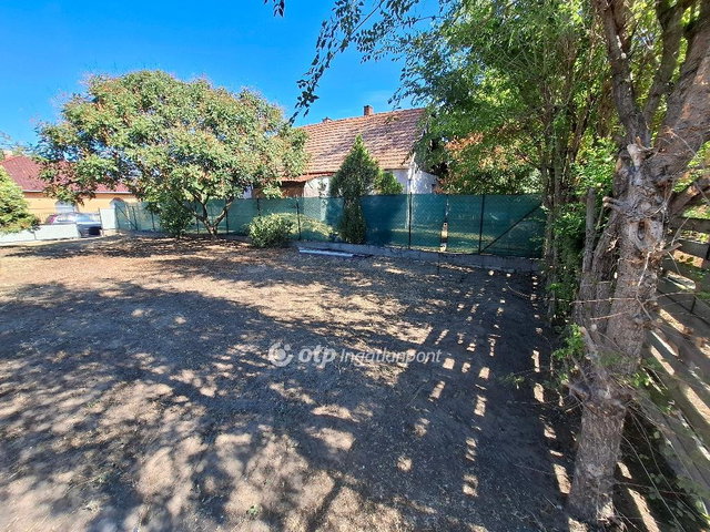 Eladó családi ház, Nyáregyházán 17.99 M Ft, 1 szobás