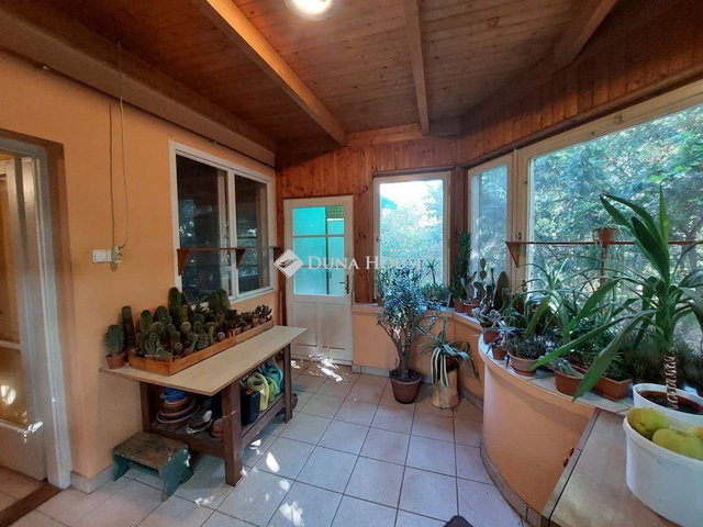 Eladó családi ház, Apajon 45 M Ft, 2 szobás