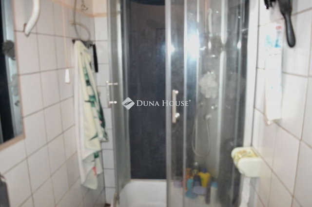 Eladó családi ház, Debrecenben 49 M Ft, 2 szobás