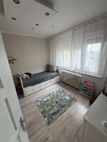 Eladó panellakás, Dunaújvárosban 38.5 M Ft, 2 szobás