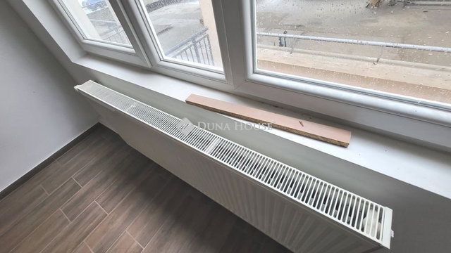 Kiadó üzlethelyiség, Érden 330 E Ft / hó / költözzbe.hu