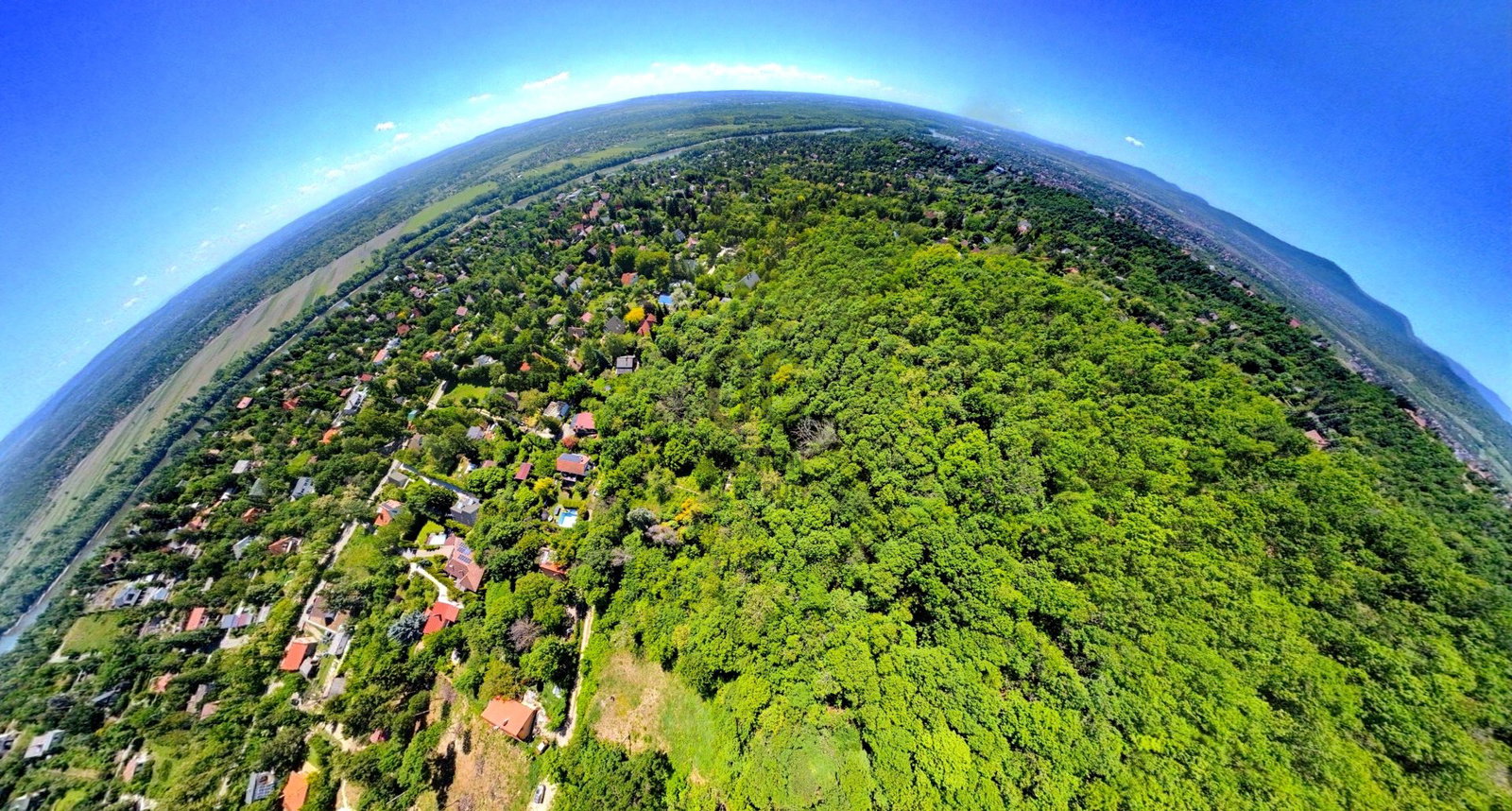 2926m² · 24.900.000 ft