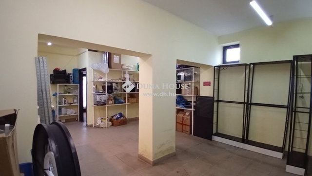 Eladó üzlethelyiség, Siófokon 37.99 M Ft / költözzbe.hu