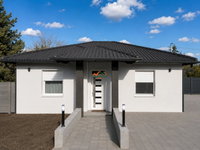Eladó családi ház, Szigetszentmiklóson 124.9 M Ft, 5 szobás