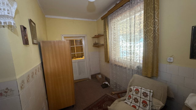 Eladó családi ház, Hatvanban 39.9 M Ft, 2 szobás