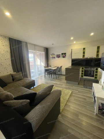 Kiadó téglalakás, albérlet, Sopronban 220 E Ft / hó, 3 szobás