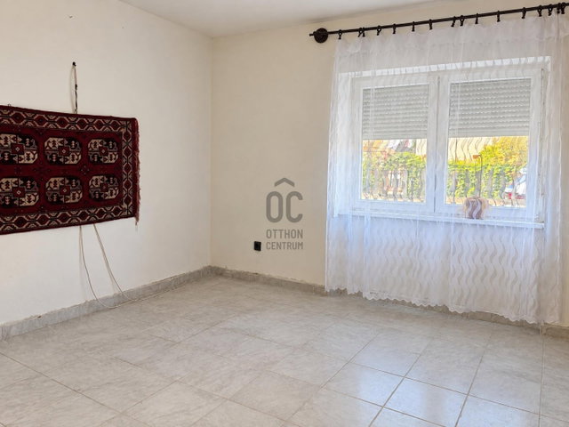 Eladó családi ház, Abonyban 29.9 M Ft, 2 szobás