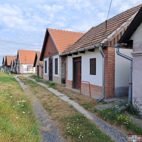 Eladó mezogazdasagi ingatlan, Monoron 3.99 M Ft