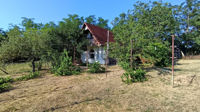 Eladó nyaraló, Balatonlelleén 19.99 M Ft, 2 szobás