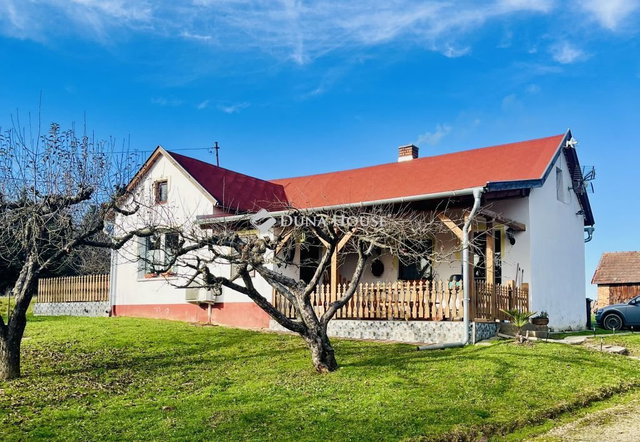 Eladó családi ház, Kercaszomoron 67 M Ft, 3 szobás