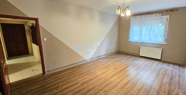 Eladó panellakás, Pécsett, Endre utcában 48.99 M Ft, 1 szobás