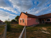 Eladó ikerház, Abonyban 25 M Ft, 3 szobás / költözzbe.hu