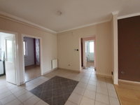 Kiadó téglalakás, albérlet, Debrecenben 280 E Ft / hó, 3 szobás