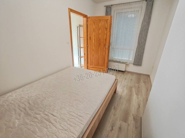 Kiadó téglalakás, albérlet, Mohácson 200 E Ft / hó, 4 szobás