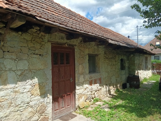 Eladó családi ház, Erdőbényén 8.9 M Ft, 2 szobás