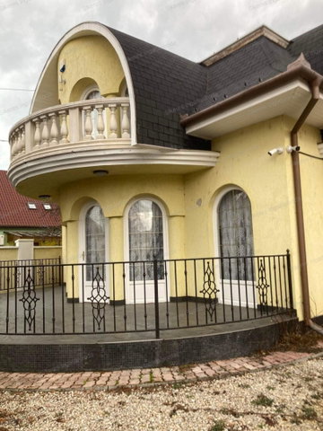 Eladó családi ház, Siófokon 158 M Ft, 6 szobás