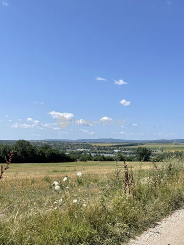 Eladó telek, Bicskén 8 M Ft / költözzbe.hu