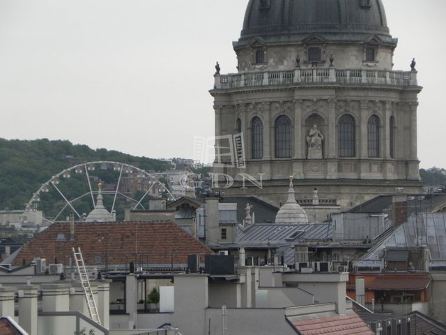 Eladó téglalakás, Budapesten, VI. kerületben 169 M Ft