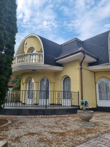 Eladó családi ház, Siófokon 158 M Ft, 6 szobás