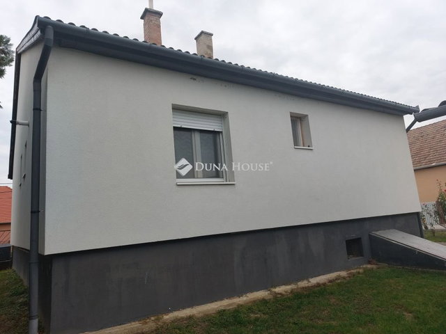 Eladó családi ház, Vácdukán 79.5 M Ft, 3 szobás