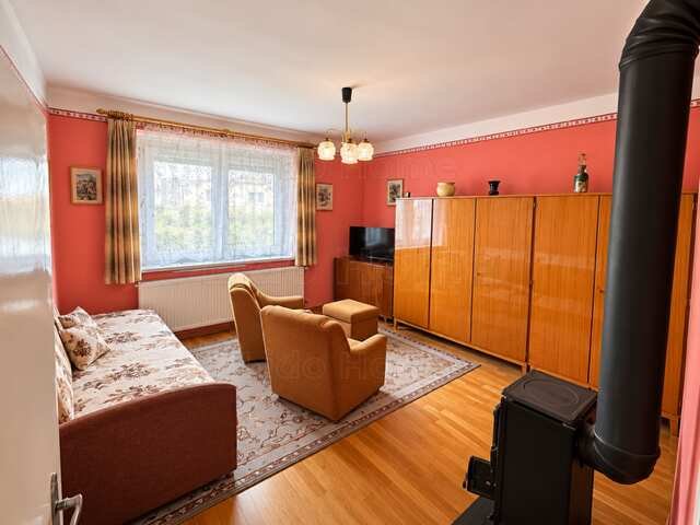 Eladó családi ház, Hácson 25.99 M Ft, 2 szobás