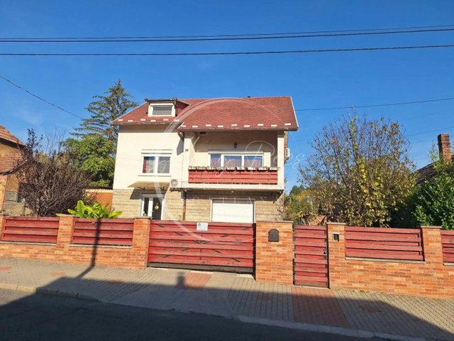 Eladó családi ház, Pécsett, Somogy utcában 74.9 M Ft, 6 szobás