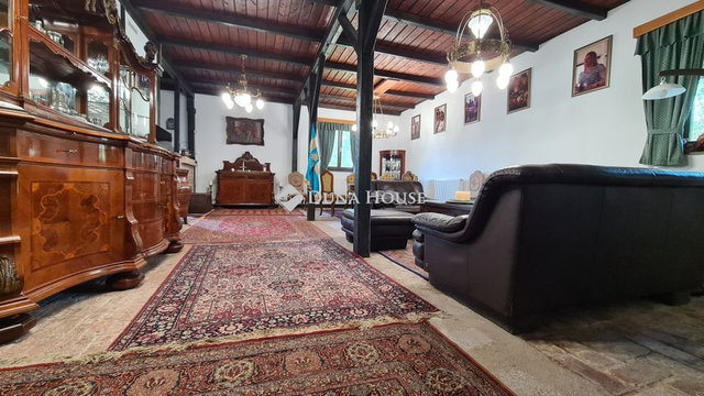 Eladó családi ház, Vitnyéden 295 M Ft, 2 szobás