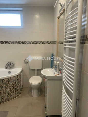 Eladó családi ház, Csókakőn 46.8 M Ft, 1+2 szobás