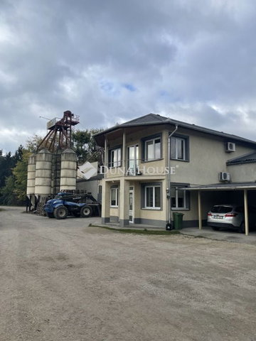 Eladó ipari ingatlan, Ajkán 272.25 M Ft / költözzbe.hu