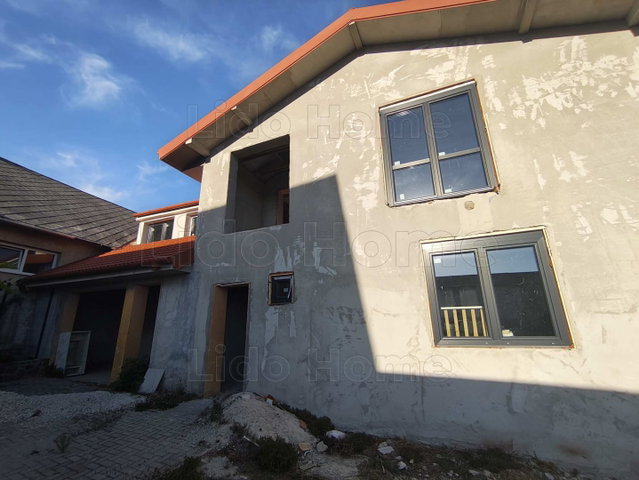 Eladó családi ház, Balatonalmádiban 170 M Ft, 13 szobás