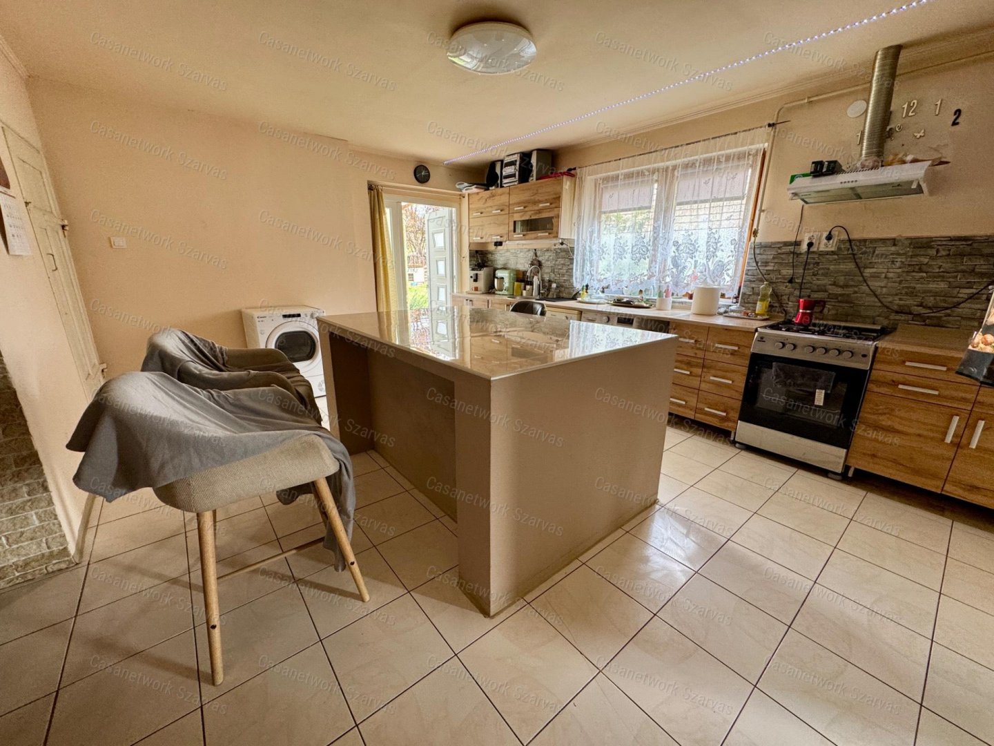 3 bed · 125m² · 21.000.000 ft