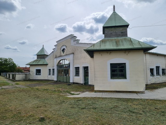 Eladó ipari ingatlan, Szeghalmon 95 M Ft / költözzbe.hu