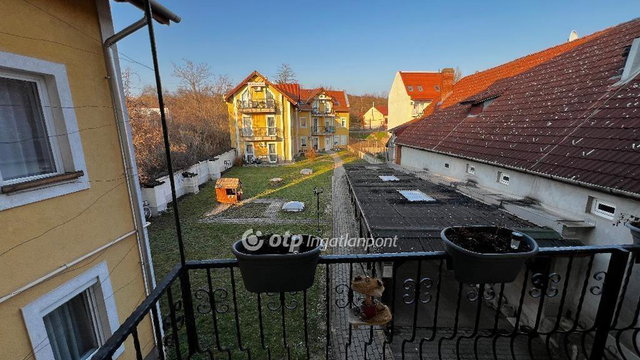Eladó téglalakás, Egerben 76.9 M Ft, 3 szobás