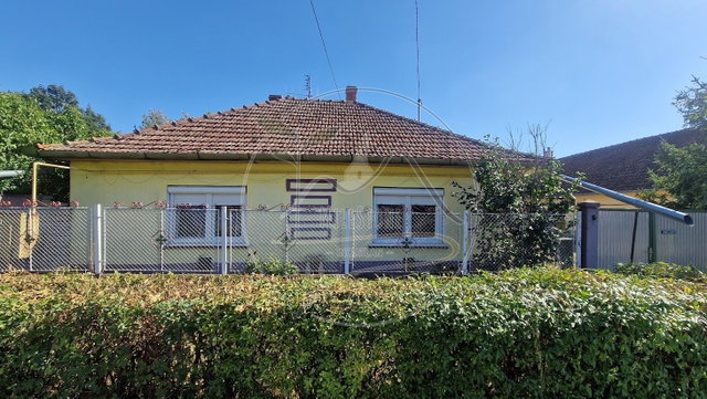 Eladó családi ház, Dobozon 23.9 M Ft, 3 szobás