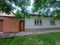 Eladó családi ház, Baján 52 M Ft, 2+1 szobás