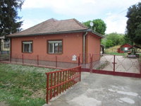 Eladó családi ház