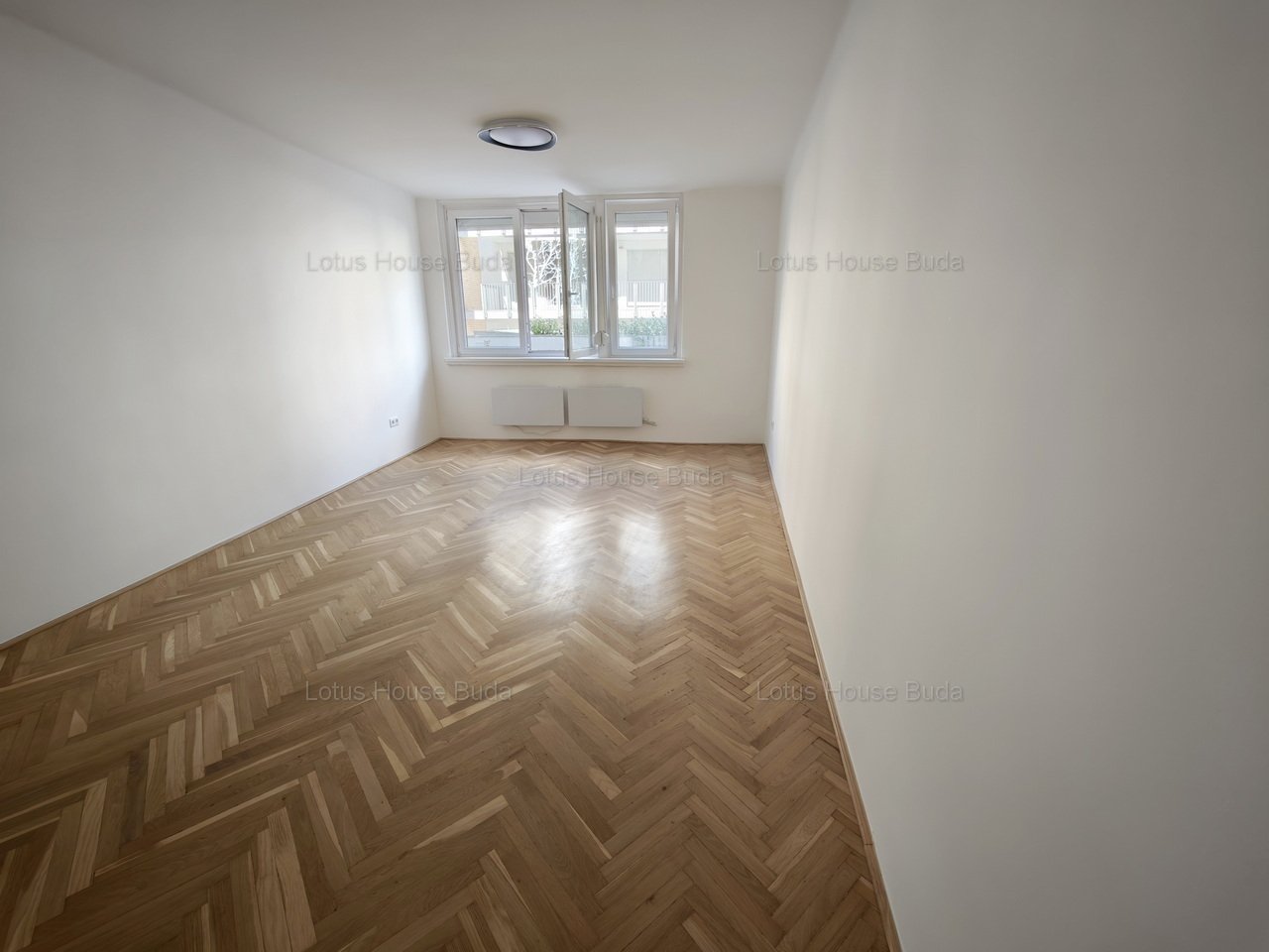 1 bed · 44m² · 300.000 ft