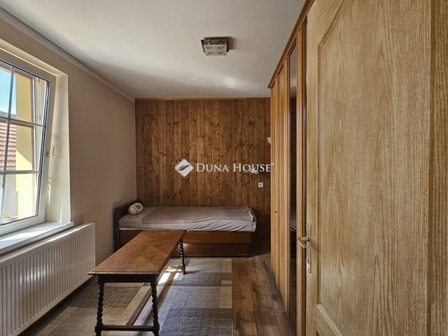 Eladó családi ház, Szűrön 34.9 M Ft, 3 szobás