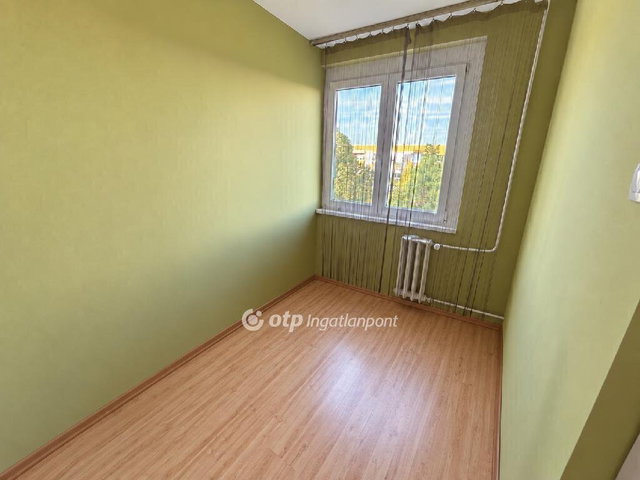 Eladó panellakás, Százhalombattán 62.9 M Ft, 2+1 szobás