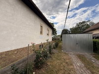 Eladó családi ház, Pécsett 87.9 M Ft, 4 szobás