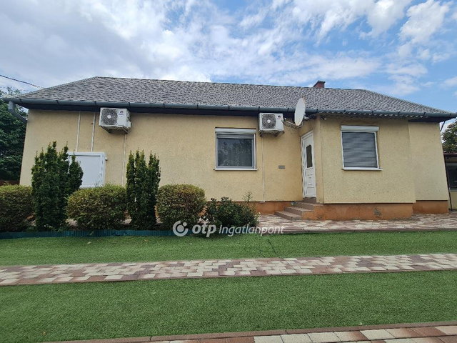 Eladó családi ház, Balmazújvárosban 79.9 M Ft, 2 szobás