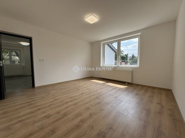 Eladó családi ház, Tokodon 59.999 M Ft, 4 szobás