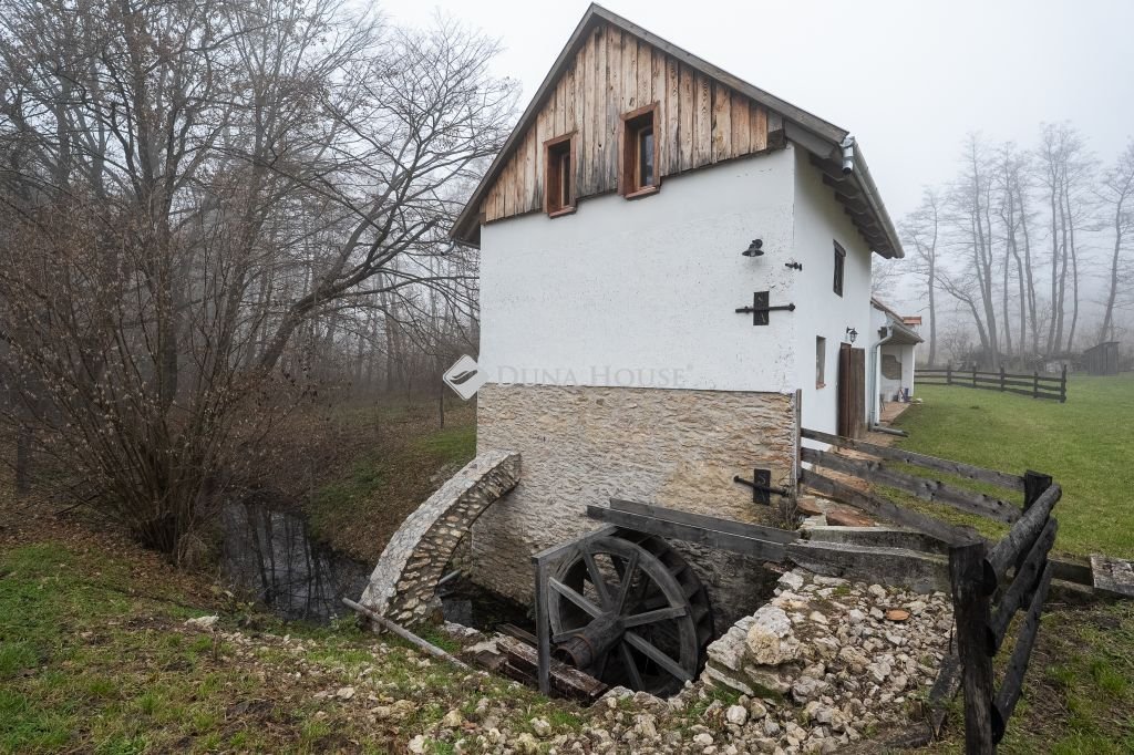 Ipari · 4 hálószoba · 187 m² · 180.000.000 Ft