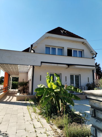 Eladó családi ház, Hajdúszoboszlón 249.9 M Ft, 11 szobás