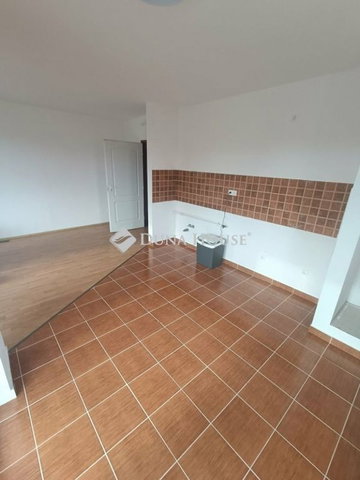 Eladó téglalakás, Sárospatakon 34 M Ft, 3 szobás