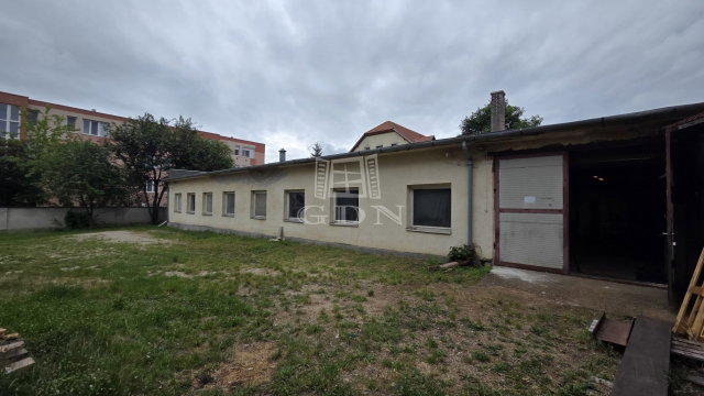 Eladó ipari ingatlan, Móron 89 M Ft / költözzbe.hu