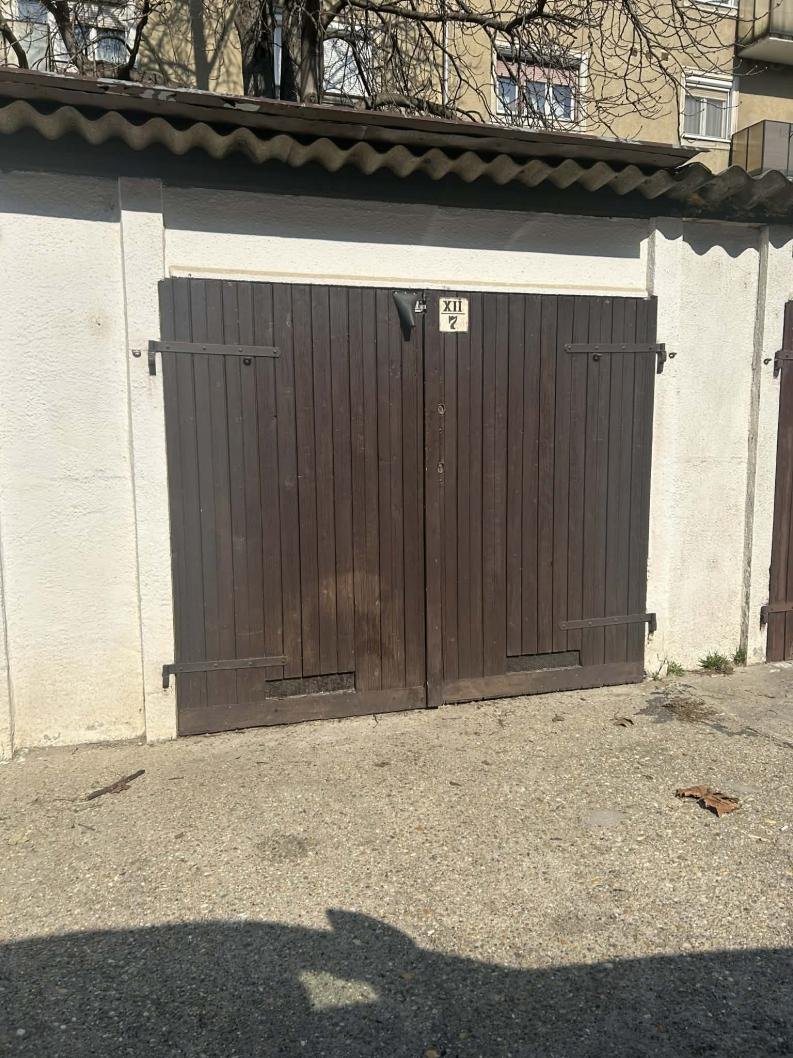 18m² · 8.990.000 ft