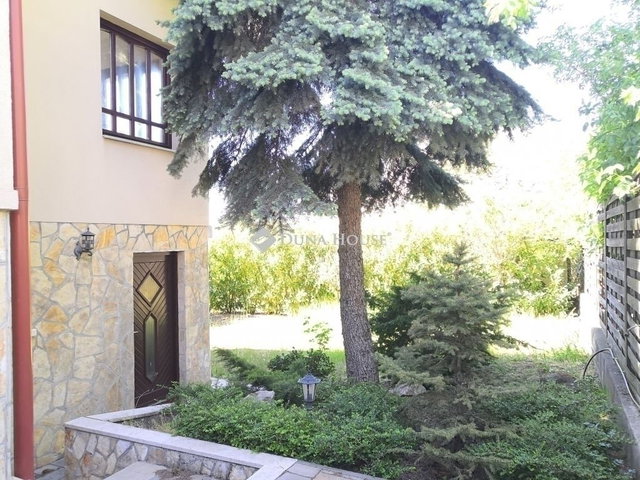 Eladó családi ház, Budapesten, XVI. kerületben 139.9 M Ft