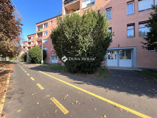 Eladó téglalakás, Szombathelyen, Perintparti sétányon 34.5 M Ft