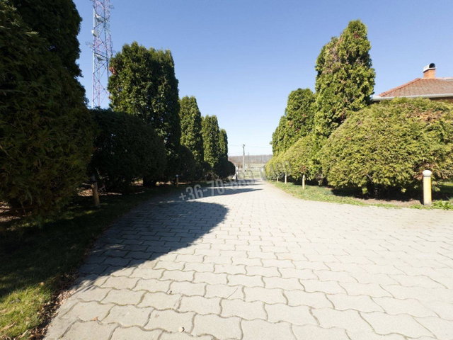 Eladó családi ház, Abádszalókban 70 M Ft, 3 szobás